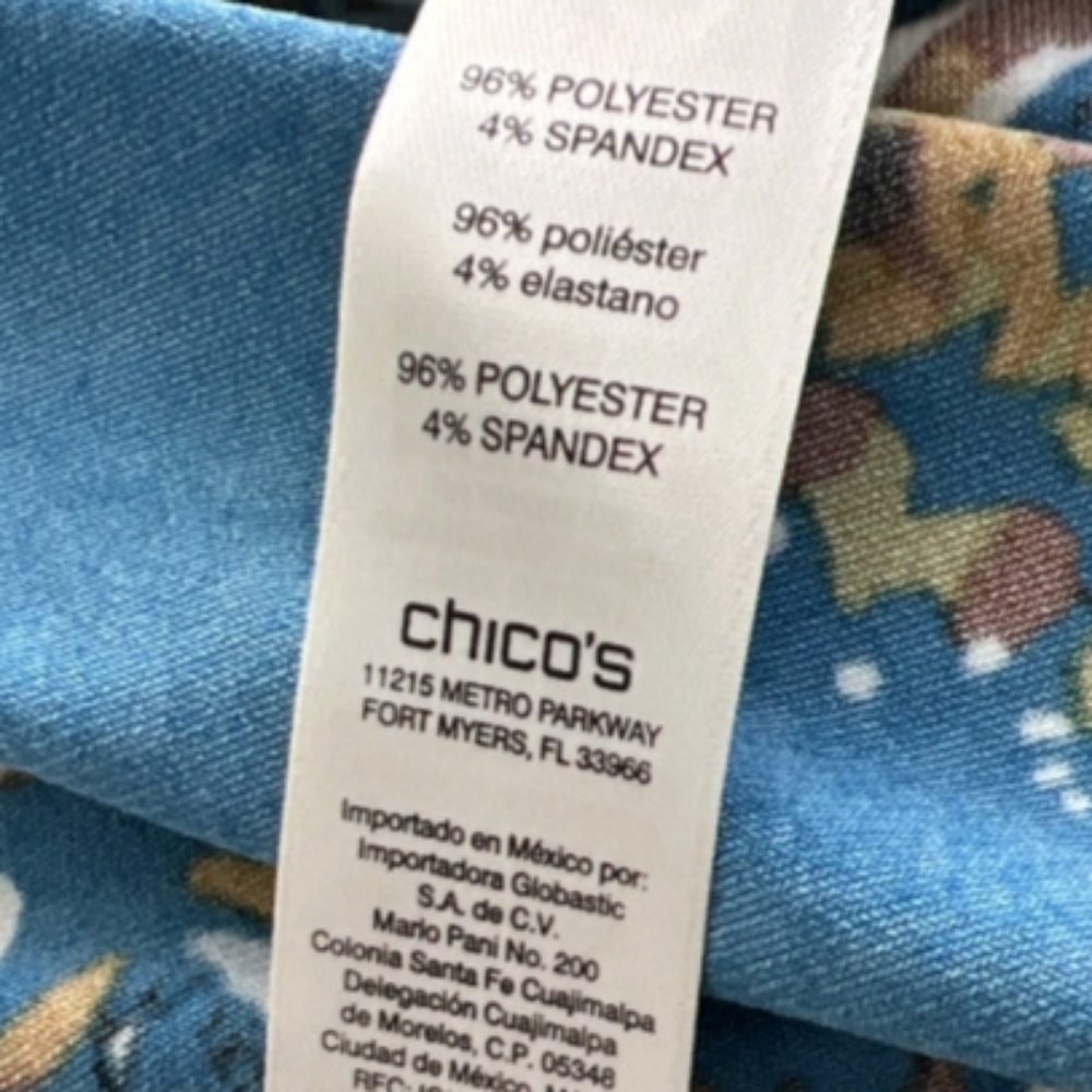 Chico's 0 blue Paisley tunic 3/4 flare/flutter Slvr round neck poly/Spndx - Picture 4 of 11